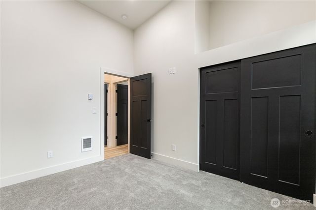 647 Rainbow Drive, Sedro Woolley, WA 98284