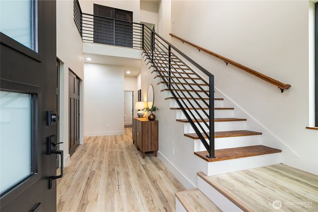 647 Rainbow Drive, Sedro Woolley, WA 98284