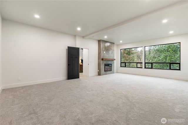 647 Rainbow Drive, Sedro Woolley, WA 98284