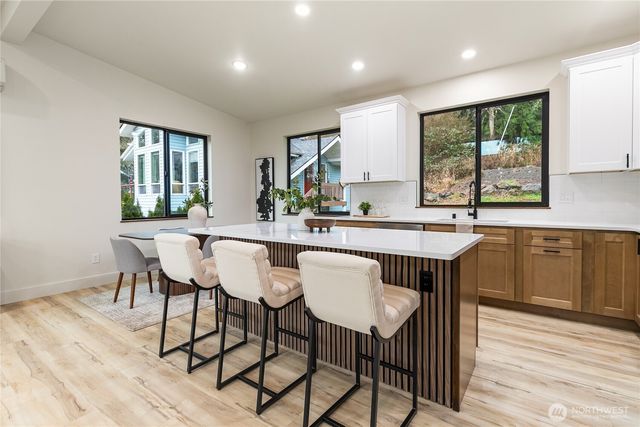 647 Rainbow Drive, Sedro Woolley, WA 98284