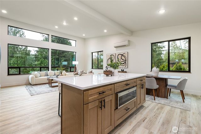 647 Rainbow Drive, Sedro Woolley, WA 98284