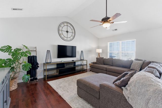 5509 Escalade Dr, Mount Juliet, TN 37122