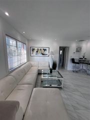 601 SE 5th Ct 301, Fort Lauderdale, FL 33301