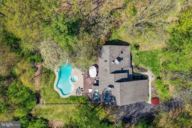 337 WOODLINE RD, Nazareth, PA 18064