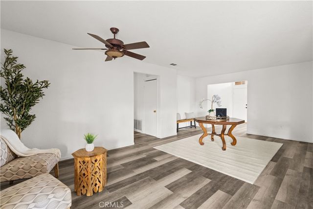 1364 Da Vinci, San Jacinto, CA 92583