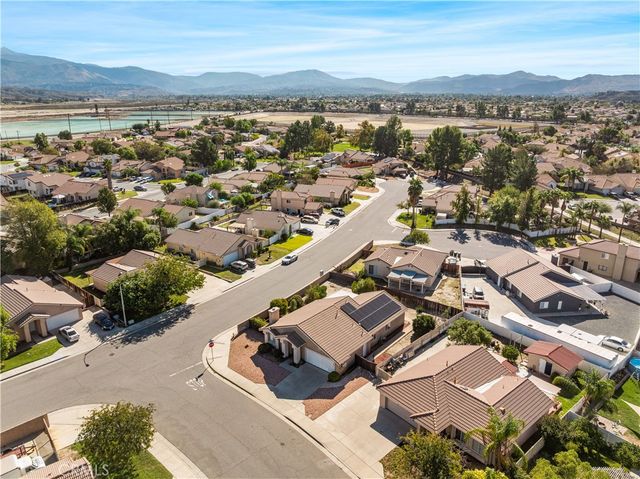 1364 Da Vinci, San Jacinto, CA 92583