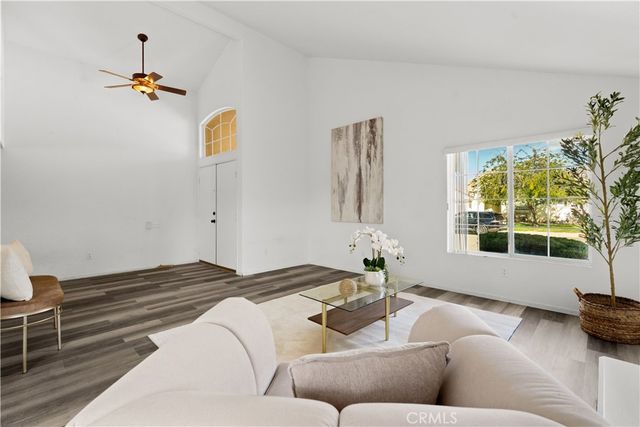 1364 Da Vinci, San Jacinto, CA 92583