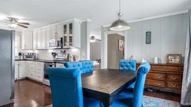 204 Prospect Drive SW, Hartselle, AL 35640