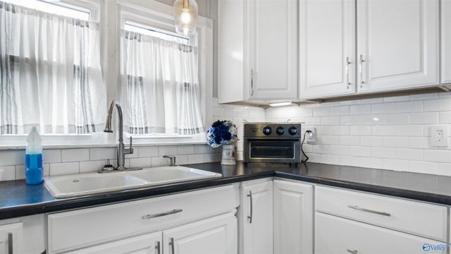 204 Prospect Drive SW, Hartselle, AL 35640