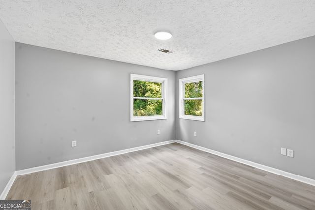 210 Rosewood Drive, Fayetteville, GA 30214