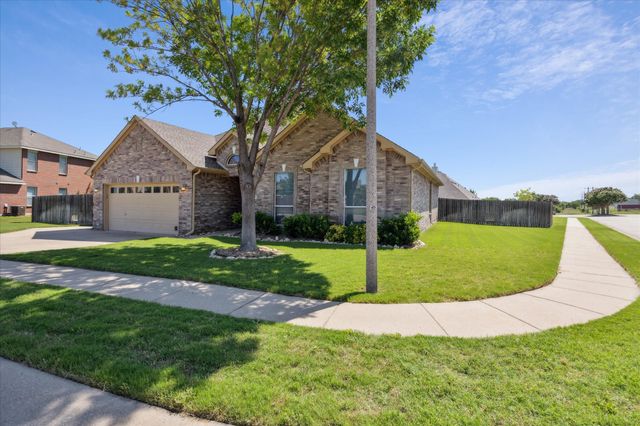 12417 Arbor Lake Road, Rhome, TX 76078
