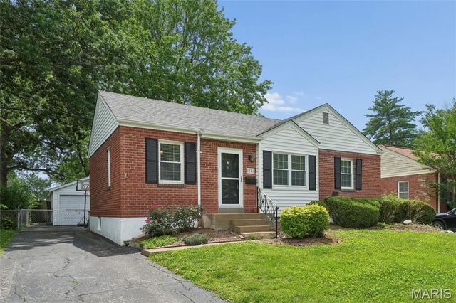 1326 Warson Place, St Louis, MO 63119