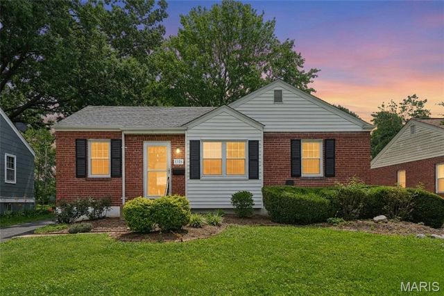 1326 Warson Place, St Louis, MO 63119