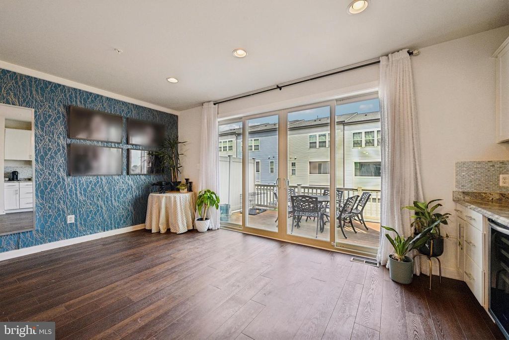 Image 15 of property listing at 3321 STONE BARN DR, Frederick, MD 21704