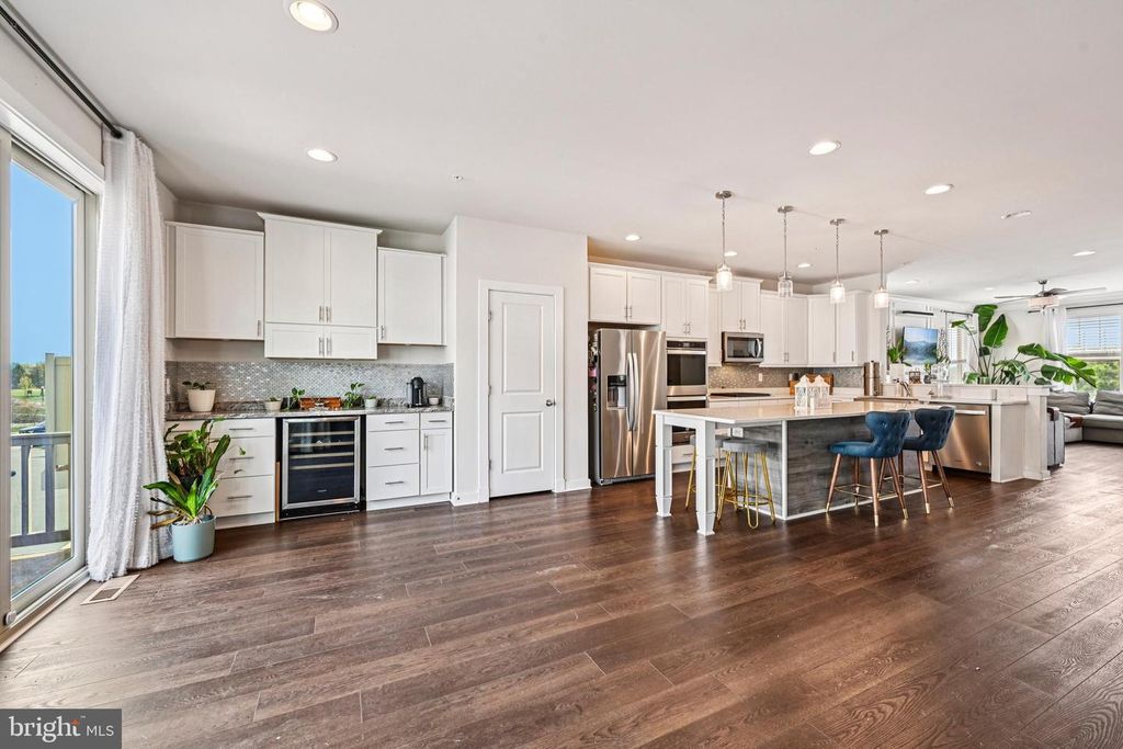 Image 17 of property listing at 3321 STONE BARN DR, Frederick, MD 21704