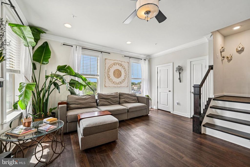 Image 23 of property listing at 3321 STONE BARN DR, Frederick, MD 21704