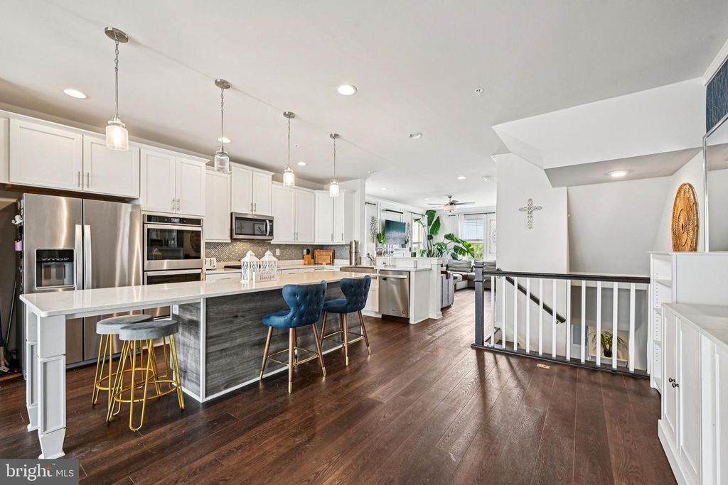 Image 24 of property listing at 3321 STONE BARN DR, Frederick, MD 21704