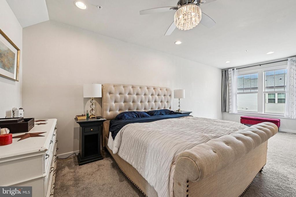 Image 33 of property listing at 3321 STONE BARN DR, Frederick, MD 21704