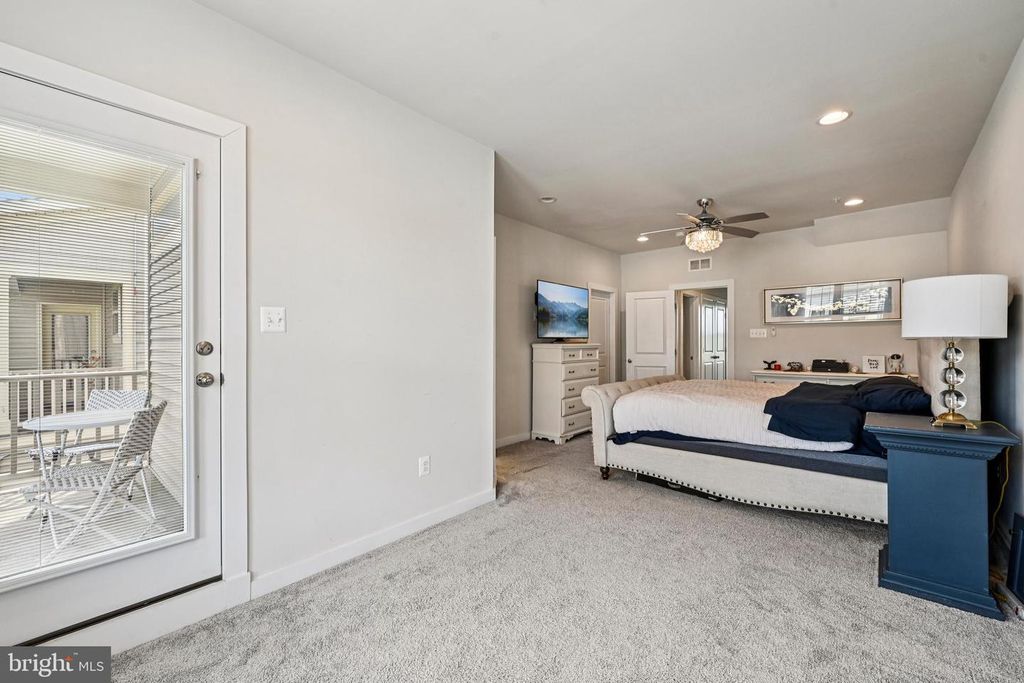 Image 35 of property listing at 3321 STONE BARN DR, Frederick, MD 21704