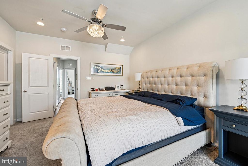 Image 37 of property listing at 3321 STONE BARN DR, Frederick, MD 21704