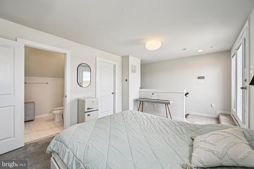 Image 51 of property listing at 3321 STONE BARN DR, Frederick, MD 21704