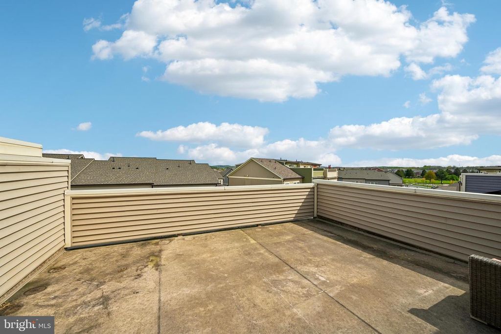 Image 60 of property listing at 3321 STONE BARN DR, Frederick, MD 21704