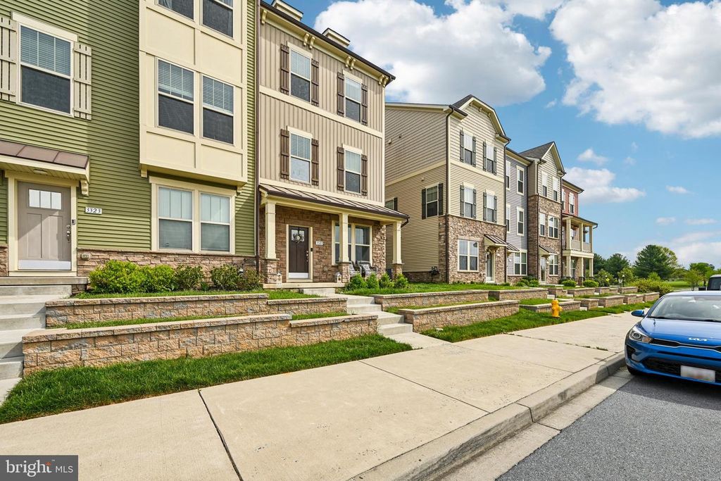 Image 67 of property listing at 3321 STONE BARN DR, Frederick, MD 21704