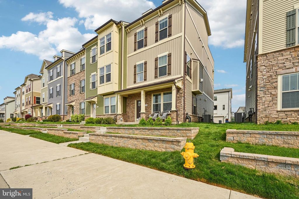 Image 68 of property listing at 3321 STONE BARN DR, Frederick, MD 21704