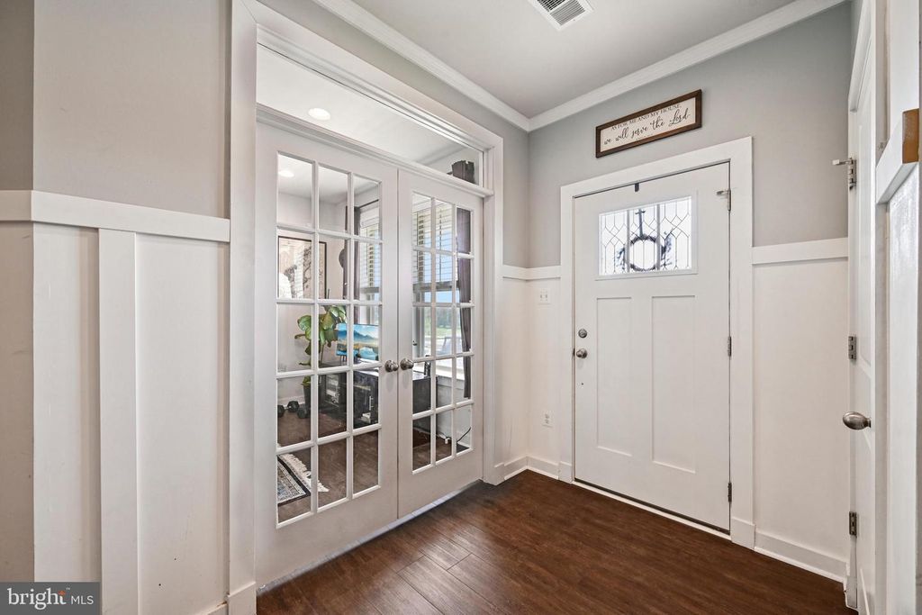 Image 7 of property listing at 3321 STONE BARN DR, Frederick, MD 21704