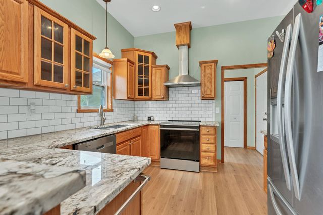 1846 S Tara Falls St, Wichita, KS 67207