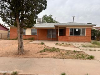 10041 NEWCASTLE Drive, El Paso, TX 79924