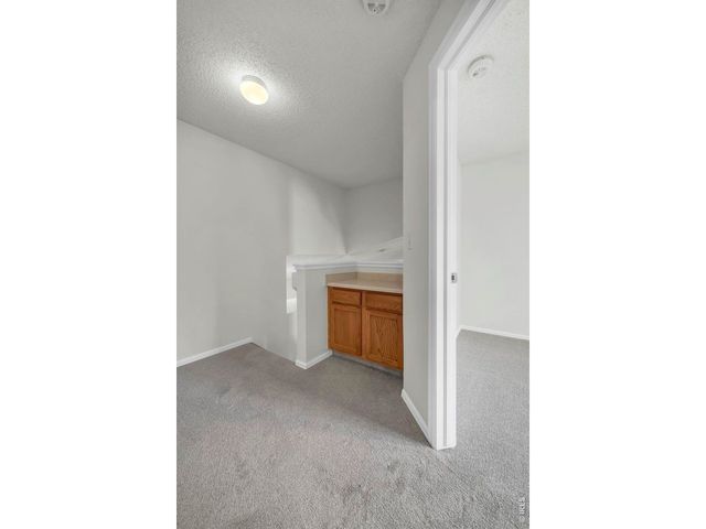 1106 Red Oak Dr, Longmont, CO 80504