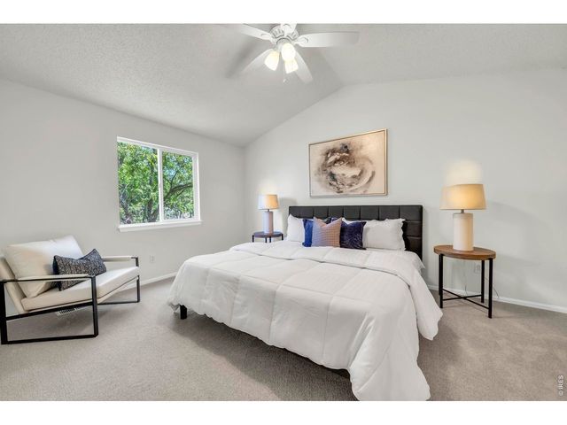 1106 Red Oak Dr, Longmont, CO 80504