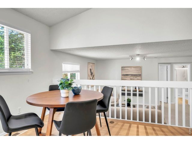 1106 Red Oak Dr, Longmont, CO 80504