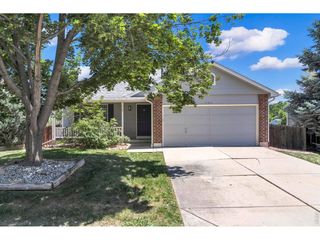 1106 Red Oak Dr, Longmont, CO 80504