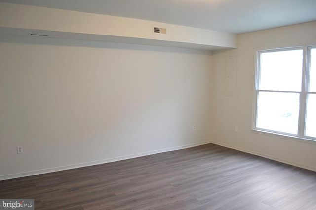 457 E VERNON RD, Philadelphia, PA 19119