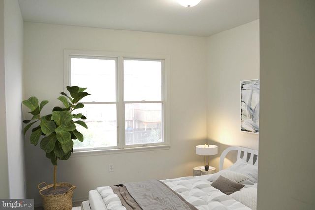 457 E VERNON RD, Philadelphia, PA 19119