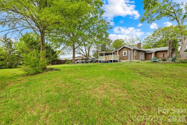 8035 Pleasant Grove Road, Charlotte, NC 28216