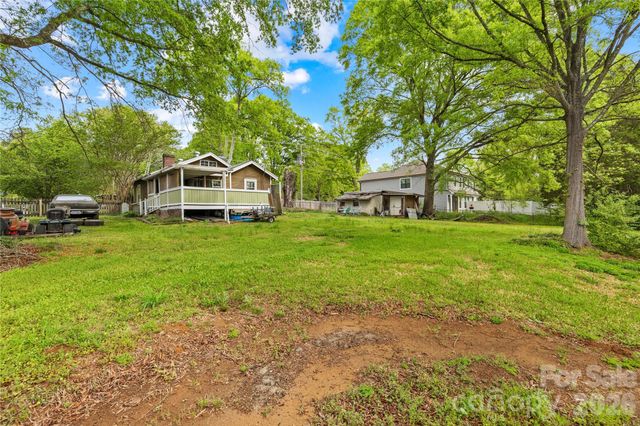 8035 Pleasant Grove Road, Charlotte, NC 28216