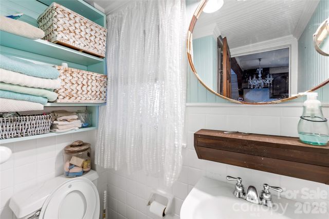 8035 Pleasant Grove Road, Charlotte, NC 28216