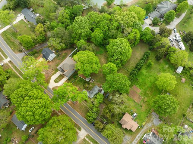 8035 Pleasant Grove Road, Charlotte, NC 28216