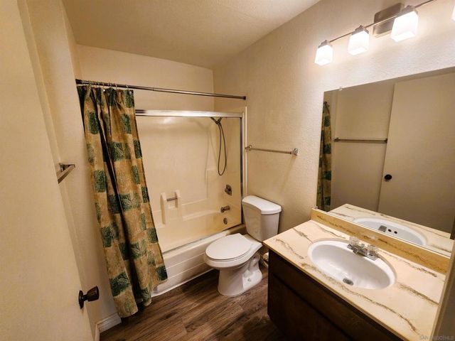 7845 Golfcrest Dr 21, San Diego, CA 92119