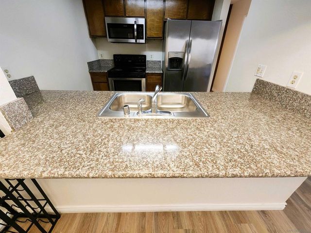 7845 Golfcrest Dr 21, San Diego, CA 92119