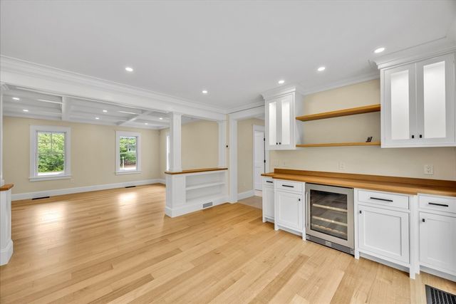 100 Spy Glass Hill Rd, Barnstable, MA 02630