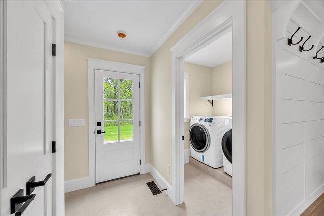 100 Spy Glass Hill Rd, Barnstable, MA 02630