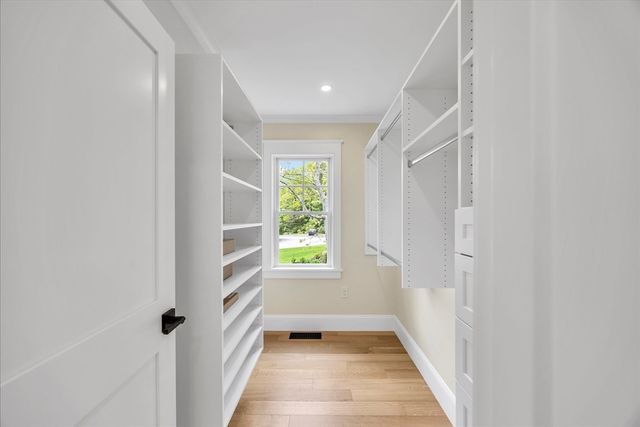 100 Spy Glass Hill Rd, Barnstable, MA 02630