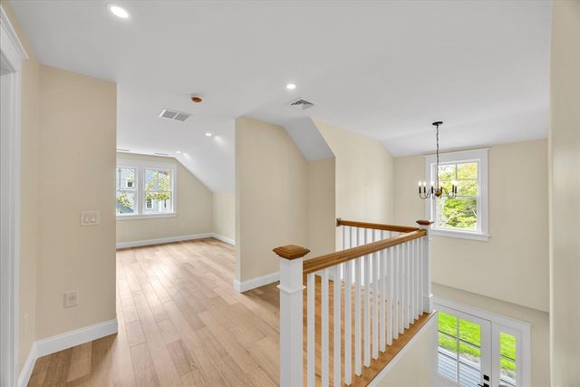 100 Spy Glass Hill Rd, Barnstable, MA 02630