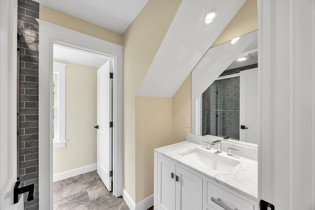 100 Spy Glass Hill Rd, Barnstable, MA 02630