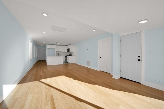 4702 W Ohio Street, Chicago, IL 60644