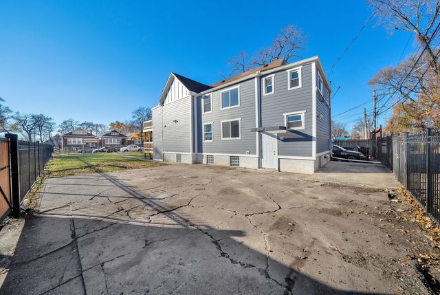 4702 W Ohio Street, Chicago, IL 60644